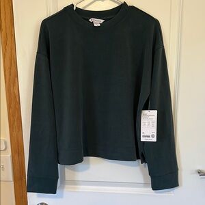 NWT Athleta Seasoft Crewneck Sweatshirt